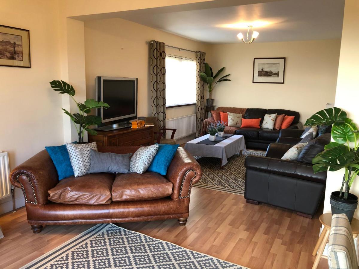 Whitehead Holiday Cottage Екстер'єр фото