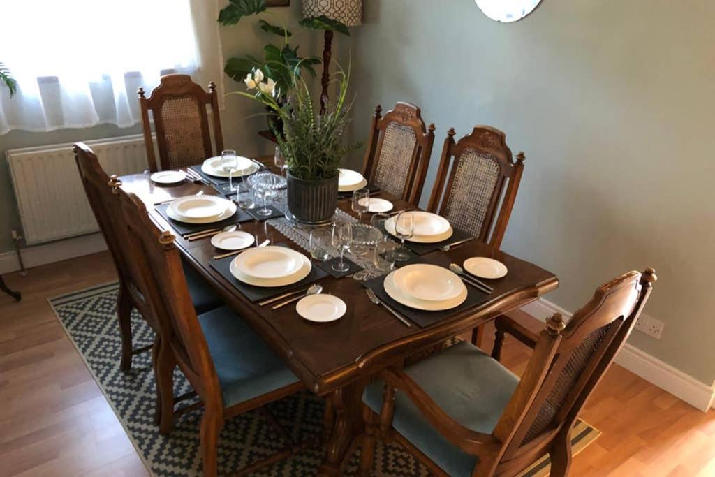 Whitehead Holiday Cottage Екстер'єр фото