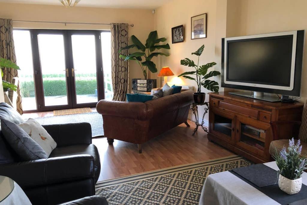 Whitehead Holiday Cottage Екстер'єр фото