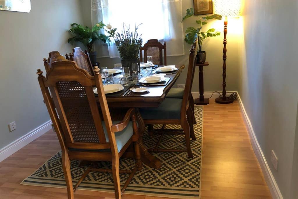 Whitehead Holiday Cottage Екстер'єр фото